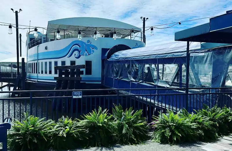 DiMillos On the Water