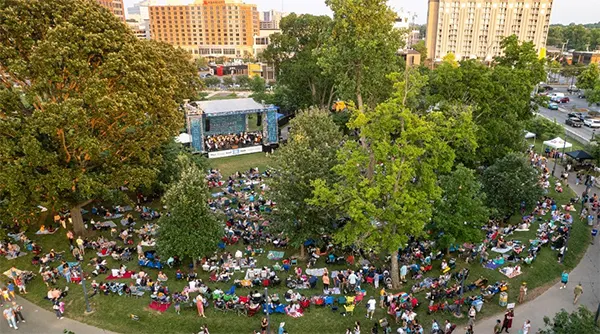 Musicians Corner Must things to do in Nashville Tennessee