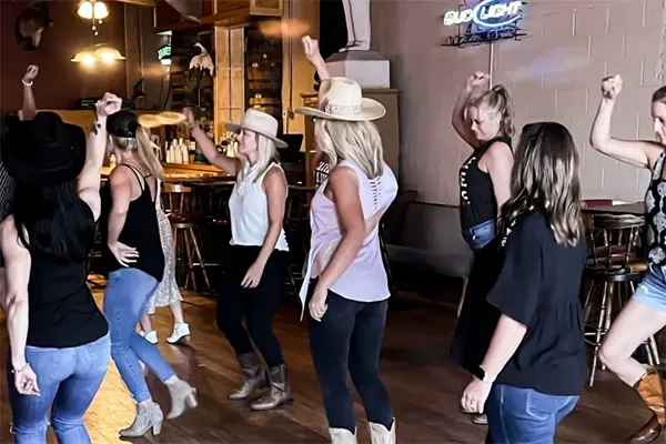 Stompin’ Grounds Line Dancing in Nashville
