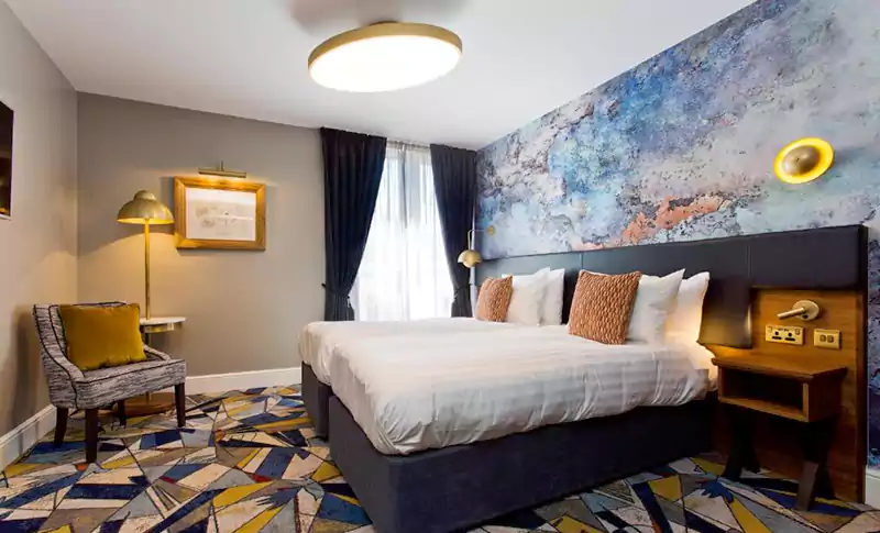 Keavans Port Hotel
