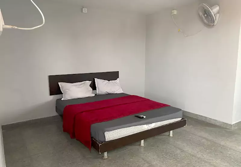 Hotels near Singanallur