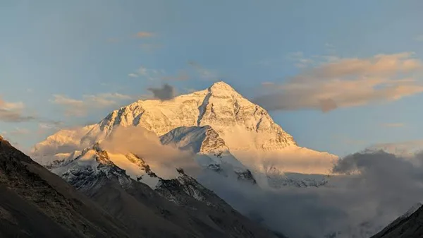 Air That Trekkers Experience Differently